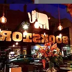 Bookstor Atelier 3* Den Haag