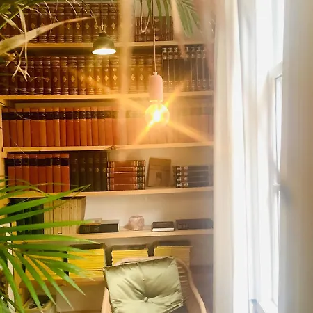 Bookstor Atelier Den Haag